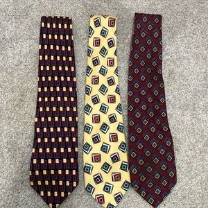 Three Men’s ties almost new cond all Mark Shale